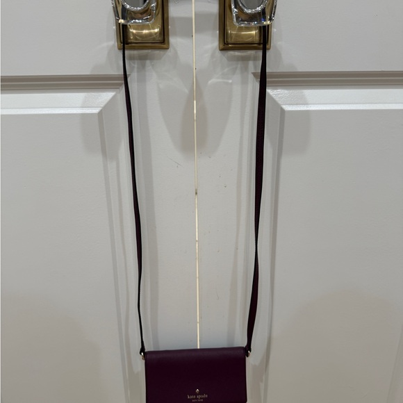 Kate Spade Burgundy Crossbody wallet/iPhone bag - Picture 2 of 11